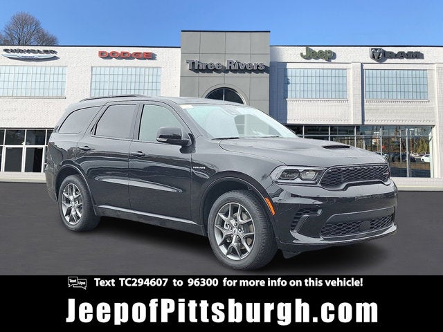 2026 Dodge Durango DURANGO GT PLUS AWD HEMI V8 in Diamond Black Clear-Coat Exterior Paint — front three-quarter view