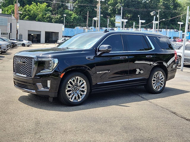 2023 GMC Yukon — detail view